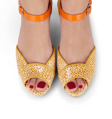 NATILLA ORANGE CHiE MIHARA sandals