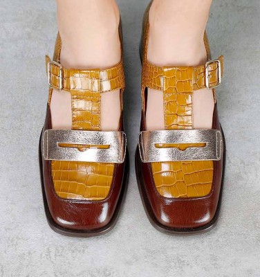 ZELANDA OCHER CHiE MIHARA shoes