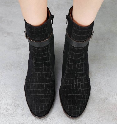 NELMI CHiE MIHARA botas