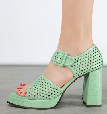 AIJIN GREEN CHiE MIHARA sandals