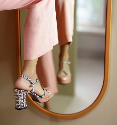 DENTON PINK CHiE MIHARA chaussures