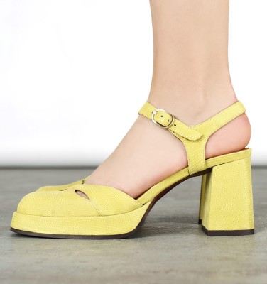 IDINA YELLOW CHiE MIHARA chaussures