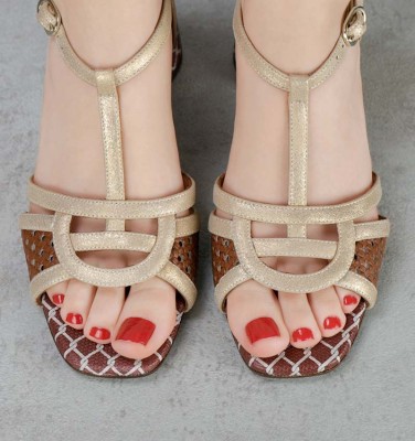 RYAKO BROWN CHiE MIHARA sandals