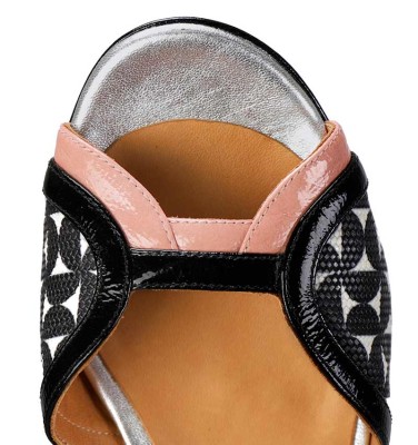 KENY BLACK CHiE MIHARA sandals