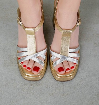 ZICO GOLD CHiE MIHARA sandals