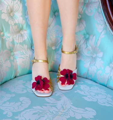 BRI-PIROTA GOLD CHiE MIHARA sandals