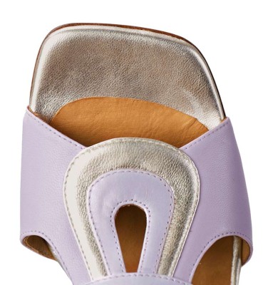 LORVINA LAVENDER TOP 10 CHiE MIHARA sandals