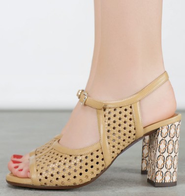 BEILA BEIGE CHiE MIHARA sandals