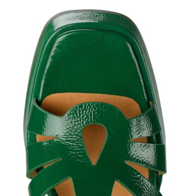 NENTI GREEN CHiE MIHARA sandals