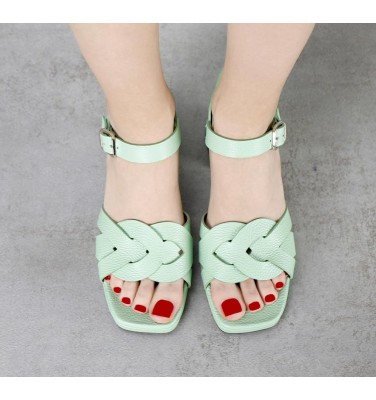 GAURA MINT CHiE MIHARA sandals