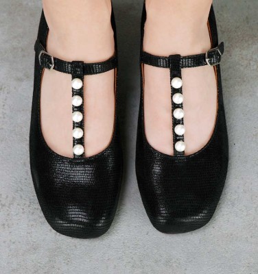 REYTA BLACK CHiE MIHARA shoes