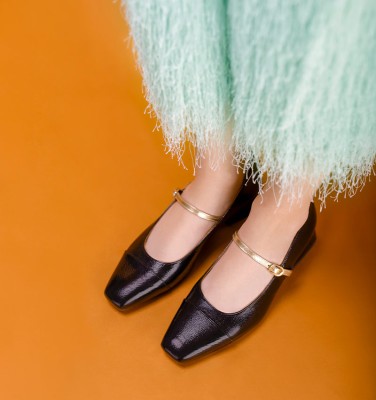 HANDY BLACK CHiE MIHARA shoes