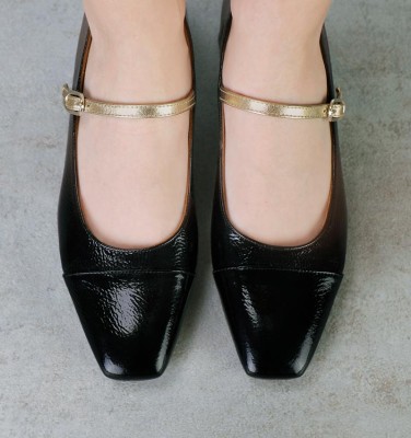 HANDY BLACK CHiE MIHARA shoes