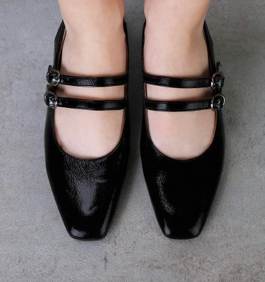 HEILA BLACK CHiE MIHARA shoes