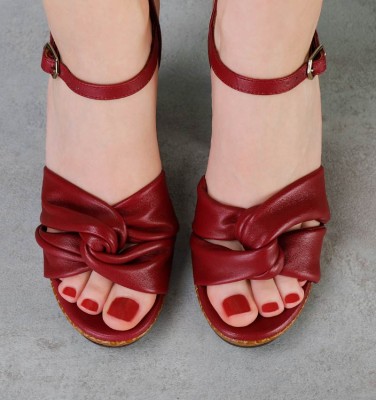 CONTOUR RED CHiE MIHARA sandalias