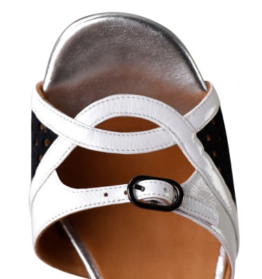 BINDI BLACK & WHITE CHiE MIHARA sandals