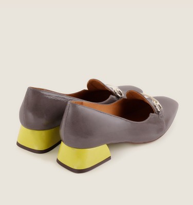 HAITI GREY CHiE MIHARA shoes