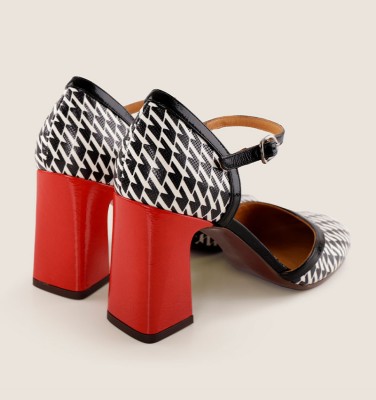 MAISI BLACK & WHITE CHiE MIHARA zapatos