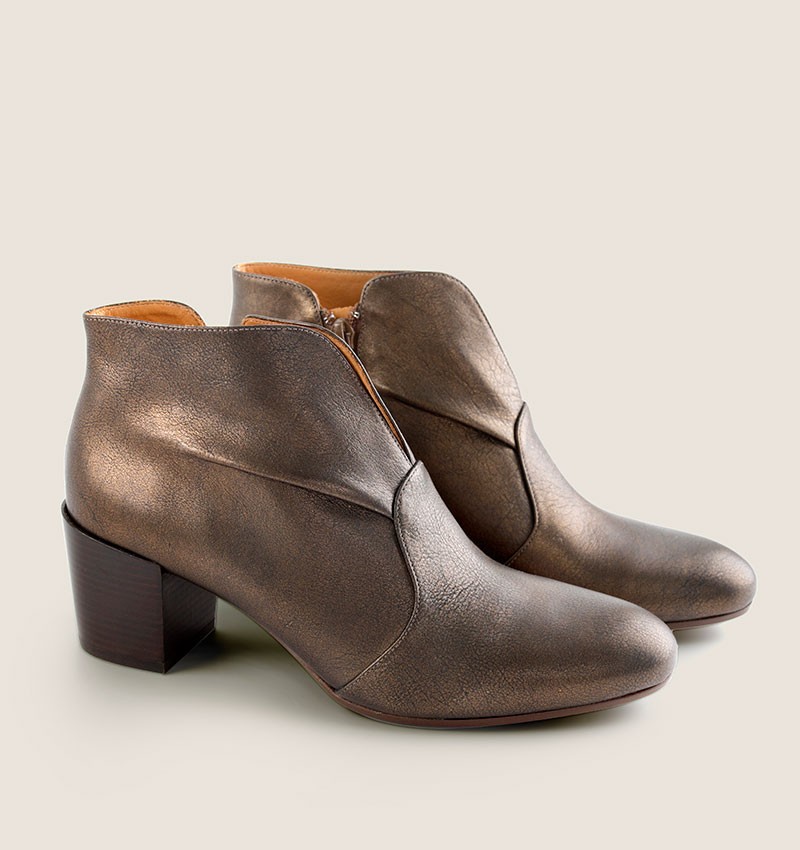 NUGO BRONZE CHiE MIHARA boots