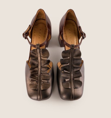 SWAN BRONZE CHiE MIHARA shoes