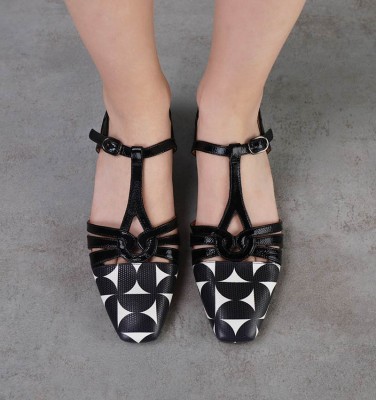 HESALI BLACK & WHITE CHiE MIHARA zapatos