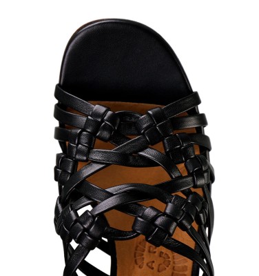 BEIJING BLACK CHiE MIHARA sandals