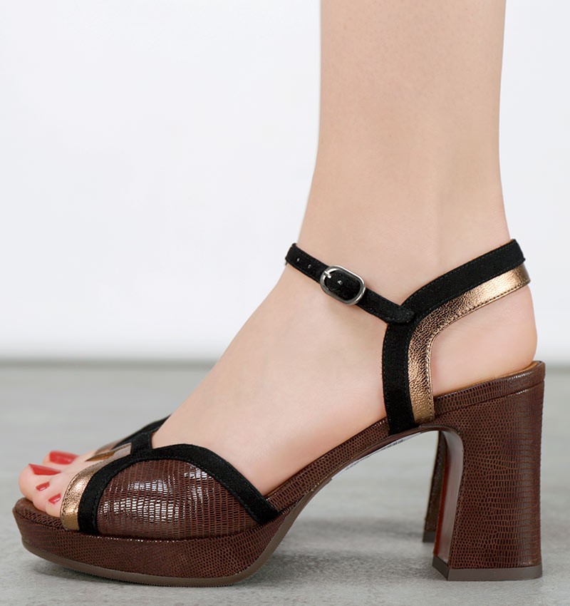 KENY BROWN CHiE MIHARA sandals