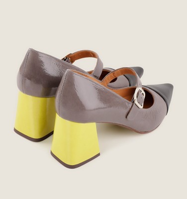 AUZA GREY CHiE MIHARA shoes