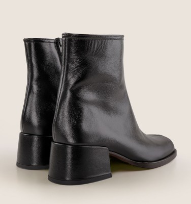 BRADI BLACK CHiE MIHARA boots