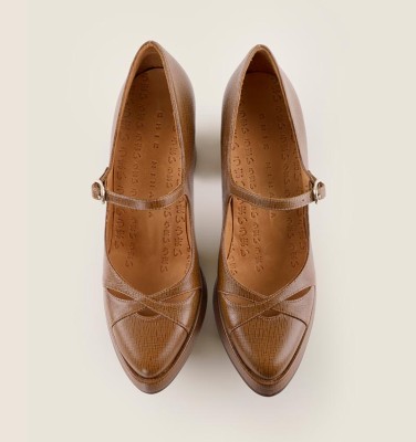 FANTEL BROWN CHiE MIHARA chaussures