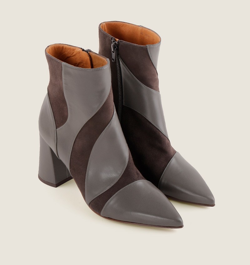 LUPESA GREY CHiE MIHARA boots