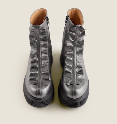 QAKU GREY CHiE MIHARA botas