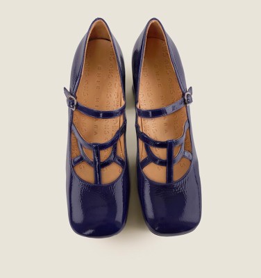 SOYO NAVY CHiE MIHARA shoes