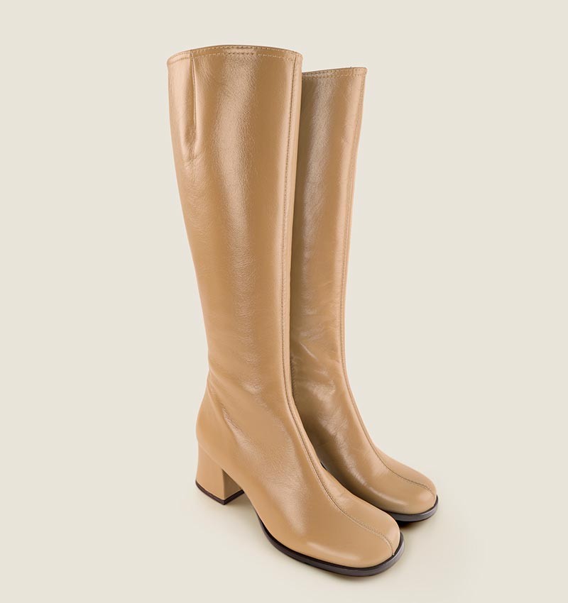 TAIGO NUDE CHiE MIHARA bottes