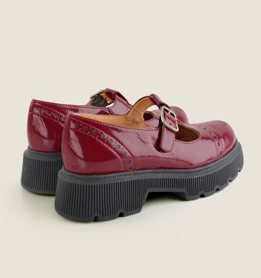 QAUJA GRAPE CHiE MIHARA chaussures