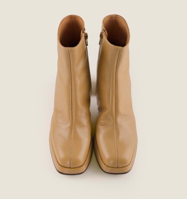 KENTIN NUDE CHiE MIHARA bottes