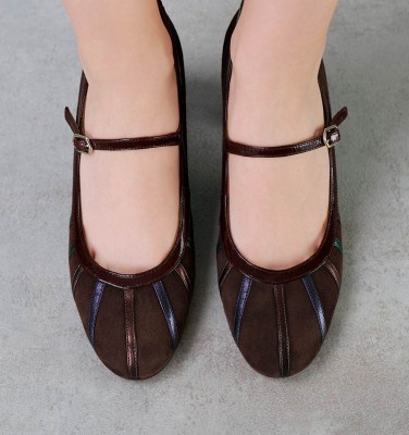 AGUTA BROWN CHiE MIHARA chaussures