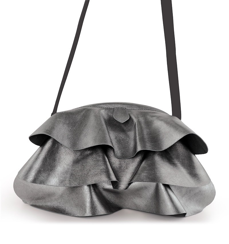 SONIA IRON CHiE MIHARA handbags