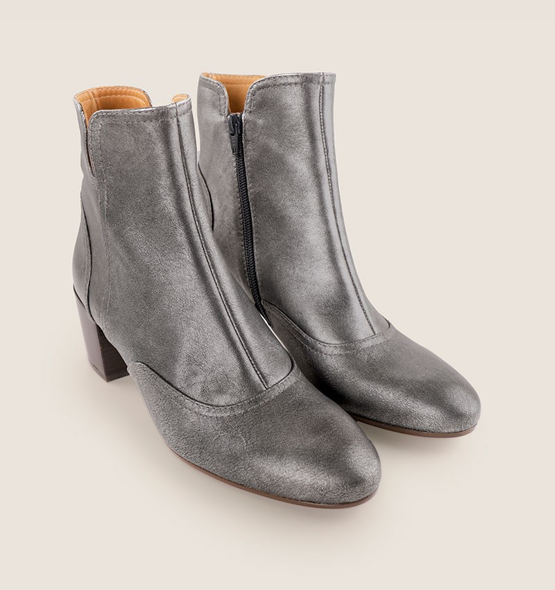 NONBA SILVER CHiE MIHARA boots