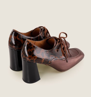 OYAWA BROWN CHiE MIHARA shoes