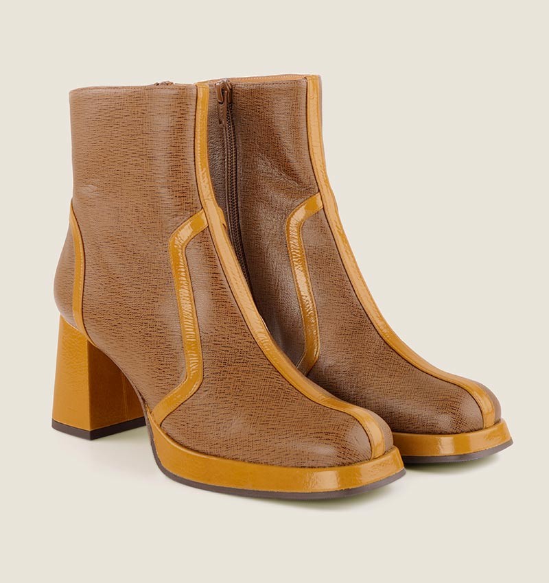 KAJAK BROWN CHiE MIHARA botas