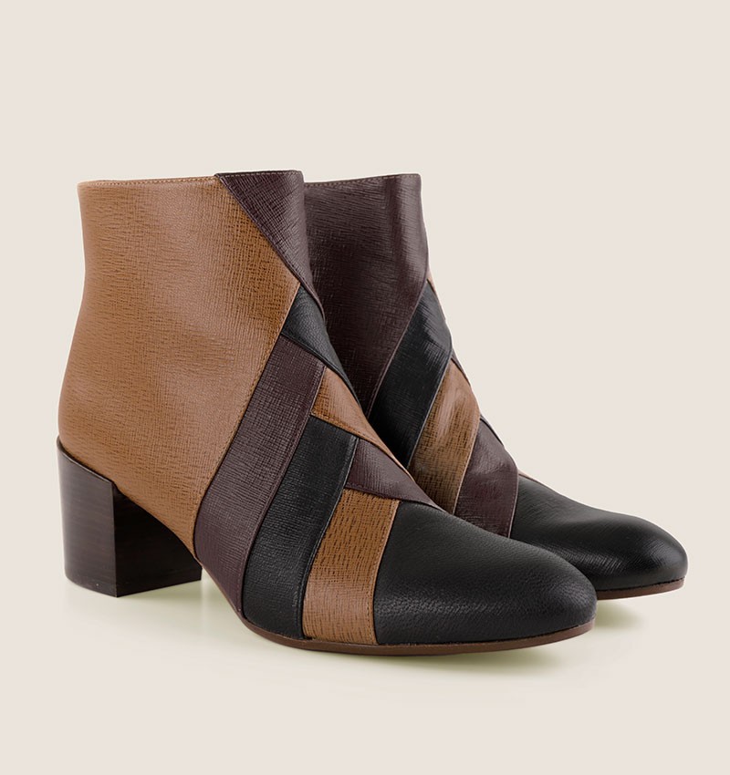 NUSCA BROWN CHiE MIHARA boots