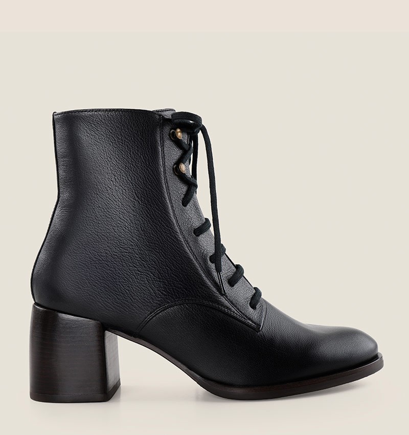 OR-OMAST BLACK TOP 10 CHiE MIHARA bottes