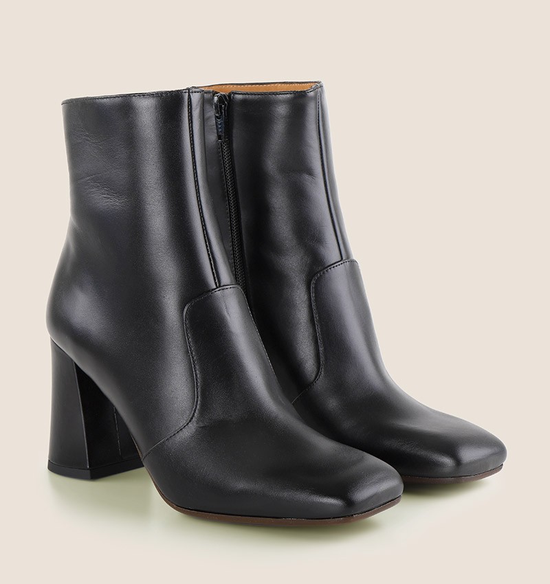 OYSI BLACK CHiE MIHARA boots