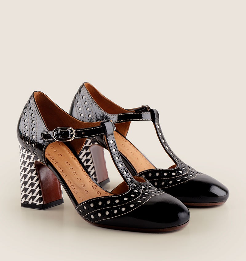 MANTE BLACK & WHITE CHiE MIHARA zapatos