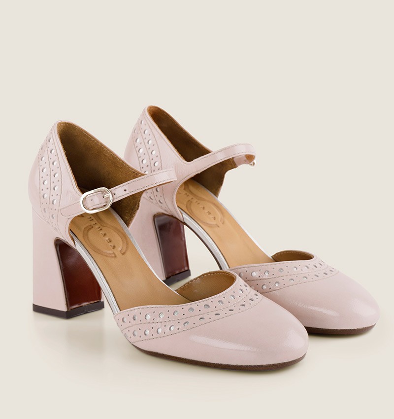 MANYATA PINK CHiE MIHARA shoes