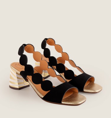 ROKA BLACK CHiE MIHARA sandals