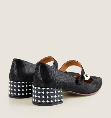 JAKAR BLACK CHiE MIHARA zapatos