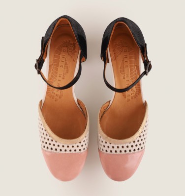 FIZA PINK BLACK CHiE MIHARA shoes