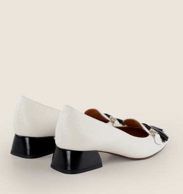 HETUS WHITE CHiE MIHARA shoes